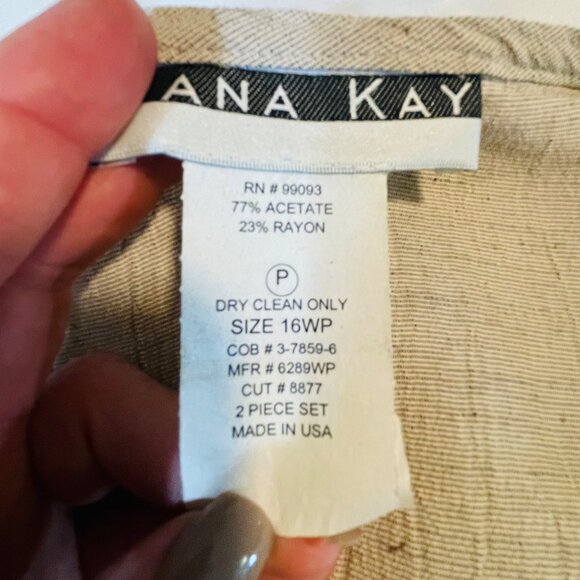 Dana Kay Womens Asymmetrical Beige Top Size 16WP Rayon Blend Vintage - Picture 4 of 7